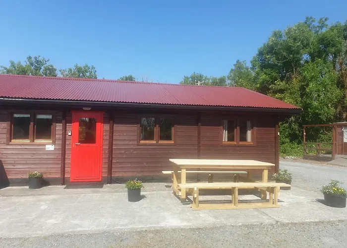 Red Squirrel Chalet *